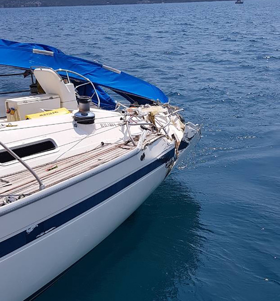 Damage to the stern on a Karukera yacht