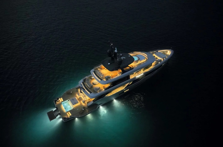 Benetti Kahala
