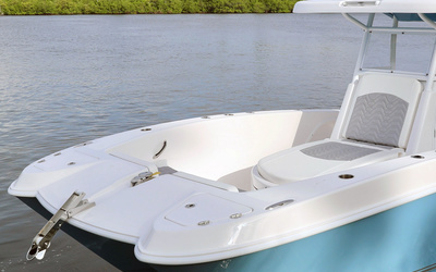 Twin Vee 280 Center Console GFX