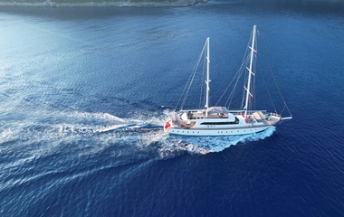 Custom Boats Queen of Makri