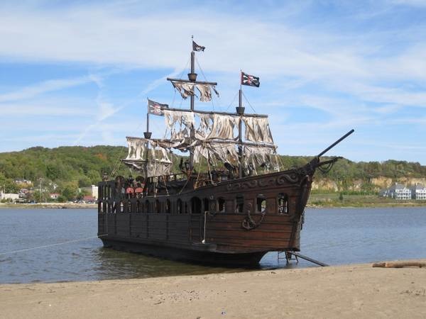 Man builds pirate ship, sells for $80,000 on Craigslist