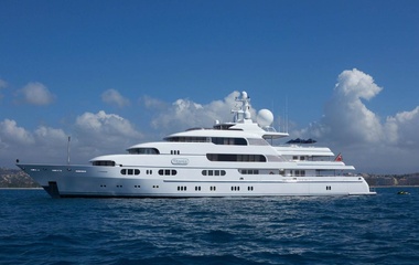 Lurssen Titania