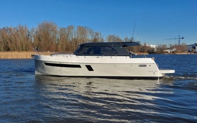 Maxima 37