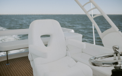 ArrowCat 420 Flybridge