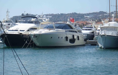 Riva 88 Domino