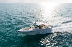 Boston Whaler 350 OUTRAGE