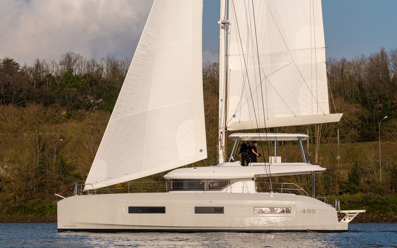 Lagoon 55