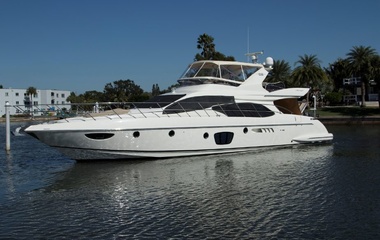 Azimut 62E