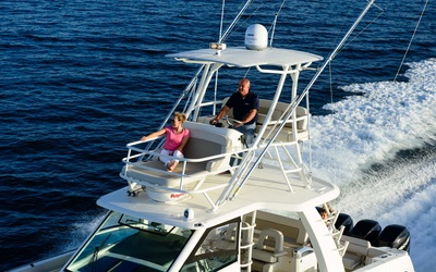 Boston Whaler 420 Outrage