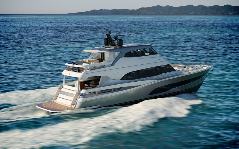 Riviera 78 Motor Yacht Enclosed