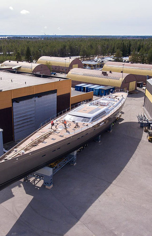 The genie from the hangar