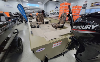 Crestliner 1650 Discover Tiller