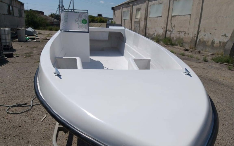 Akua Boat Касатка 560