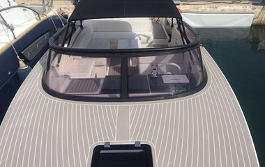 VanDutch 30