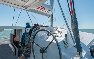 Neel Trimarans 43