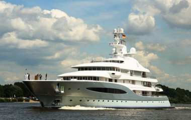 Blohm + Voss Mayan Queen  IV