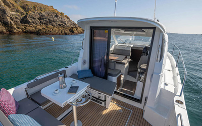 Beneteau Antares 8