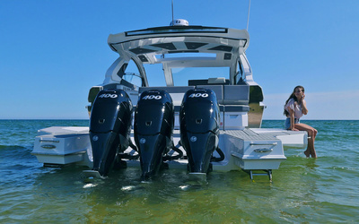 Cruisers Yachts 42 GLS OB