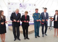 It was an honor to cut the red ribbon at the opening ceremony of the «Vodnyi Mir» fair to Sergei Zotov, Head of the Moscow Region State Inspectorate for Investments and Development,» Vladimir Markin, Deputy Head of the FGBU Moscow «Channel, and Alexandra Kochetinina, Acting Mayor of Dolgoprudny.     