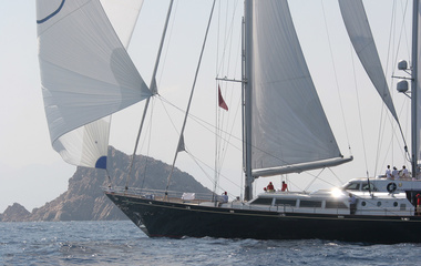 Perini Navi Paz