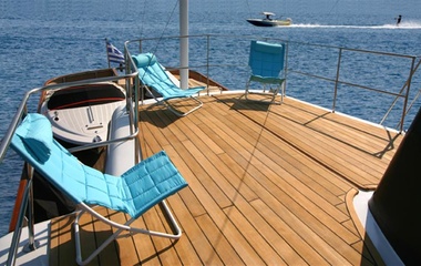 Custom Boats Dauntless