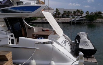 Azimut 64