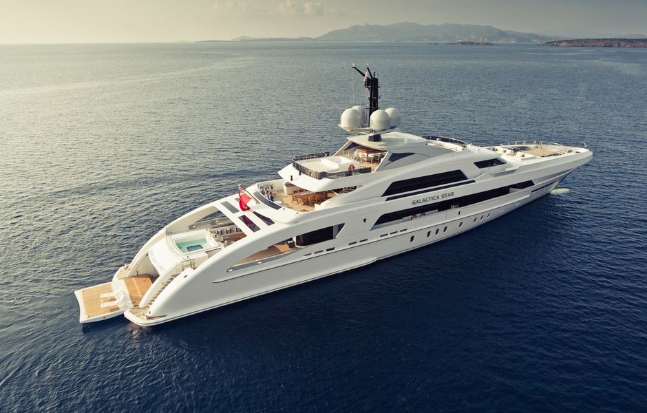 Heesen Galactica Star - первая лодка с полностью алюминиевым корпусом типа Fast Displacement, разработанным Van Oossanen