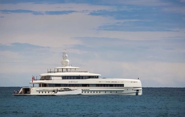 Heesen Bijin