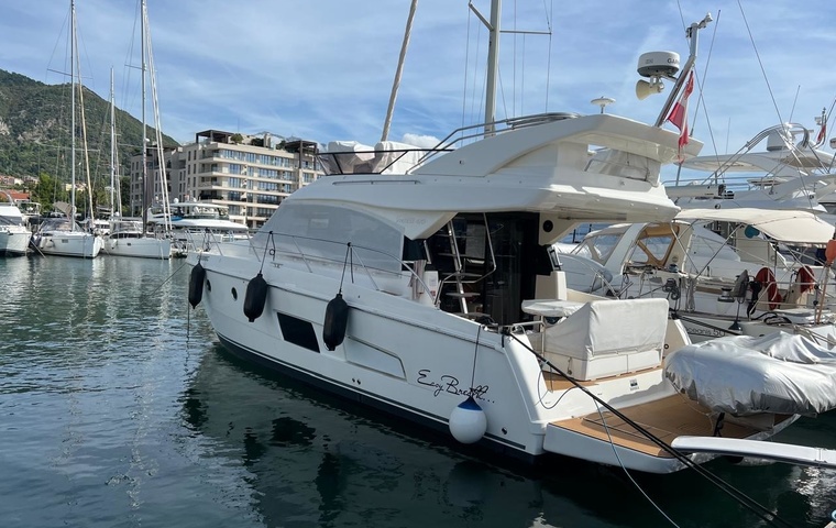 Bavaria Virtess 420 Fly (2014)