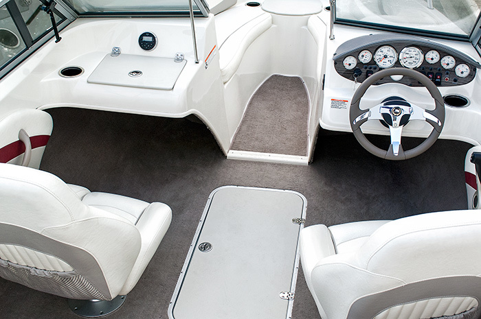 Stingray 191 LX – Power Boating Magazine