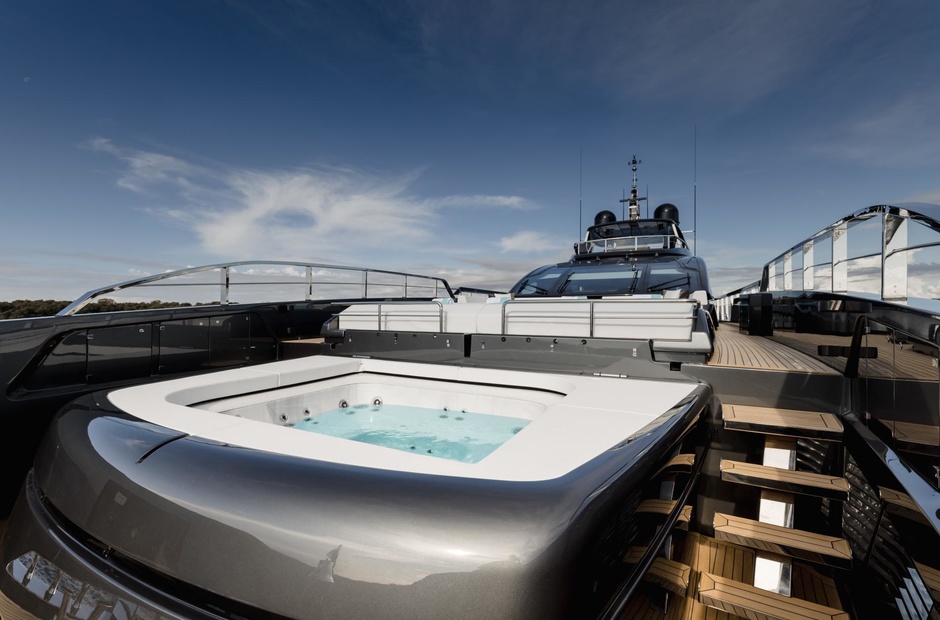 Riva Lady First