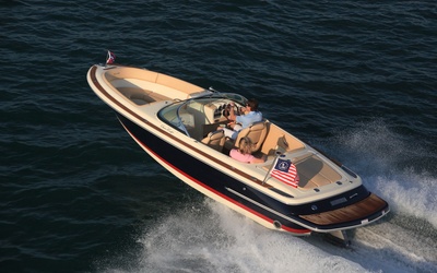 Chris-Craft Launch 23