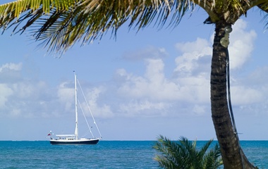 KM Yachtbuilders Lola E