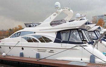 2005, Azimut 50