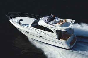 Galeon 330 Fly