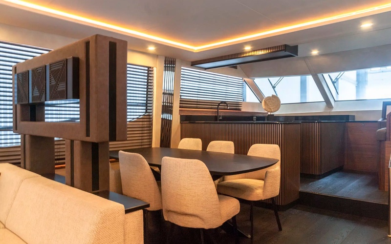 Van Der Heijden Phantom 80 Expedition