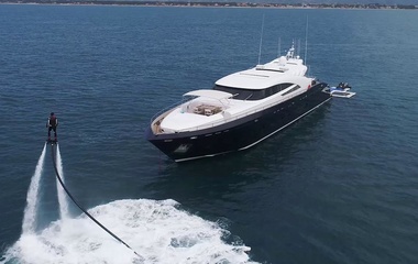 AB Yachts Blue Devil