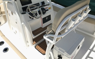 Sea Fox 248 Commander