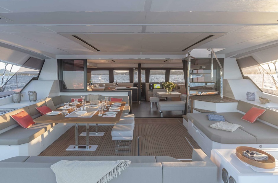Fountaine Pajot Number One