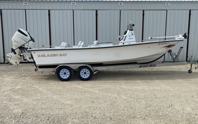 Blazer 2400 Open Bay Striper
