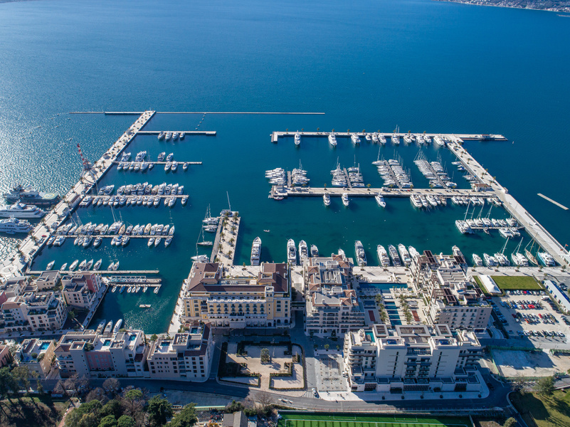 Porto Montenegro рассчитана на 450 яхт размерами до 250 (!) метров