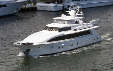 Crescent Custom Yachts Wire We Here
