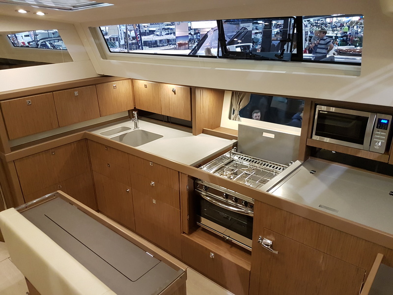 Beneteau Sense 57