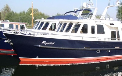 De Alm  Almtrawler 1530