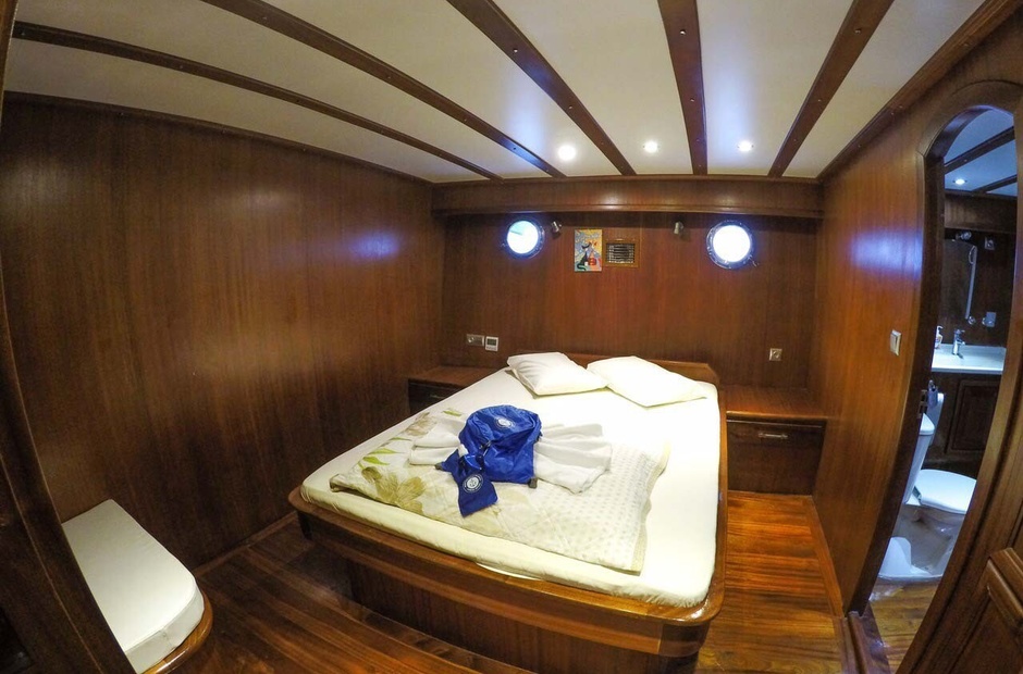 Custom Boats Athen.A