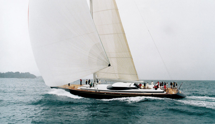 Alloy Yachts Nuberu Blau