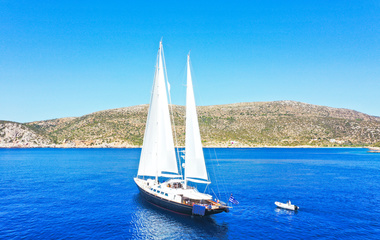 Perini Navi Tamarita