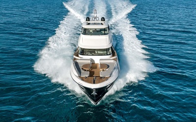 Monte Carlo Yachts 76 Skylounge