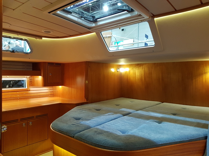 Hallberg-Rassy 44