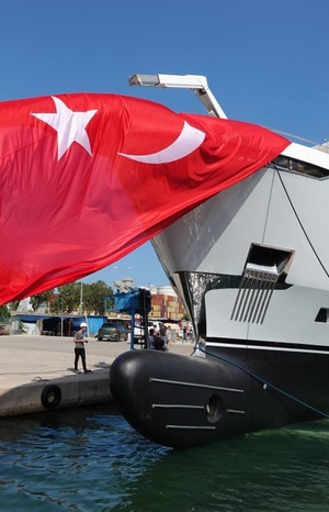 Gulchatai, open your face.